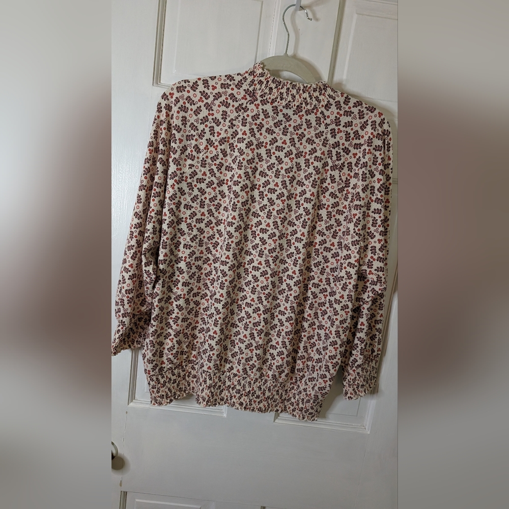 Textured Jersey Choker Neck Smocked Bottom Top TORRID Size 1 - Picture 7 of 8